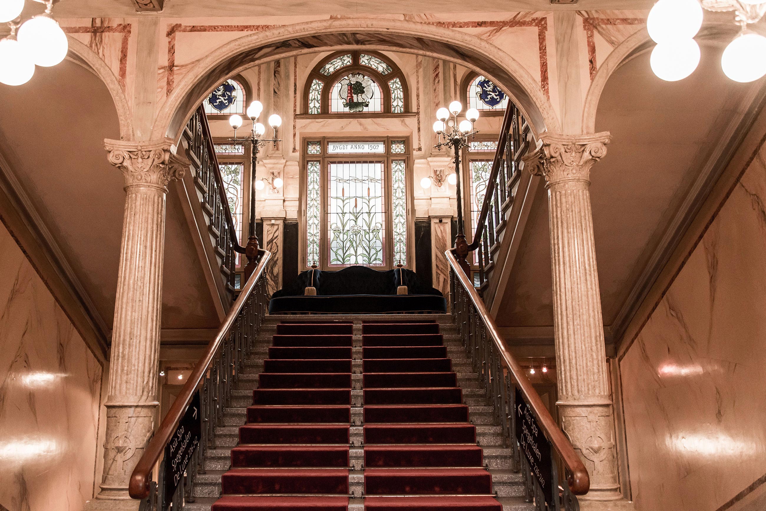 trappa på varbergs stadshotell anno 1902